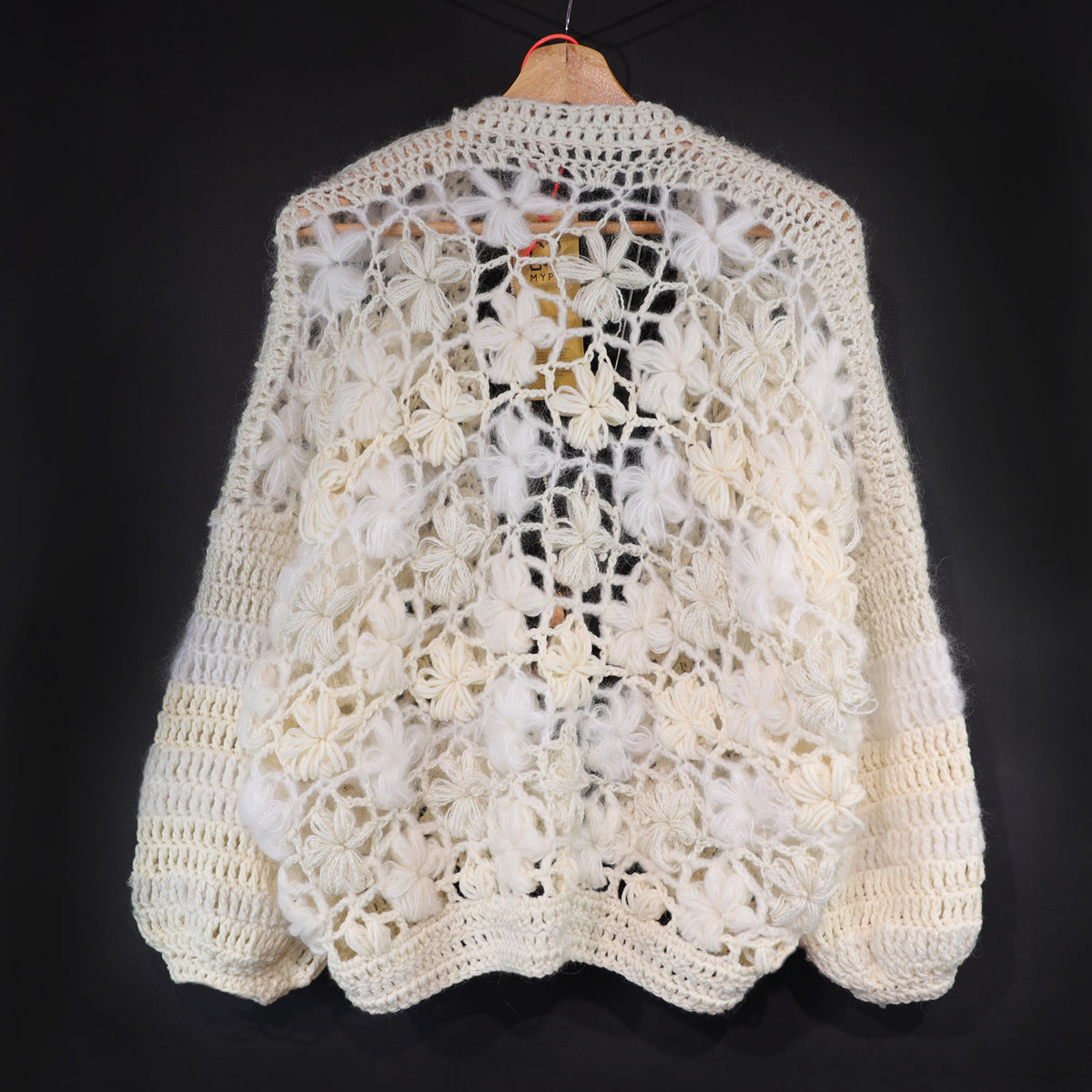 Heklepakke - MYPZ kort bomberjakke Wildflower Off White (ENG-DE-NL-ES-FR-IT-DA-SV-NO)