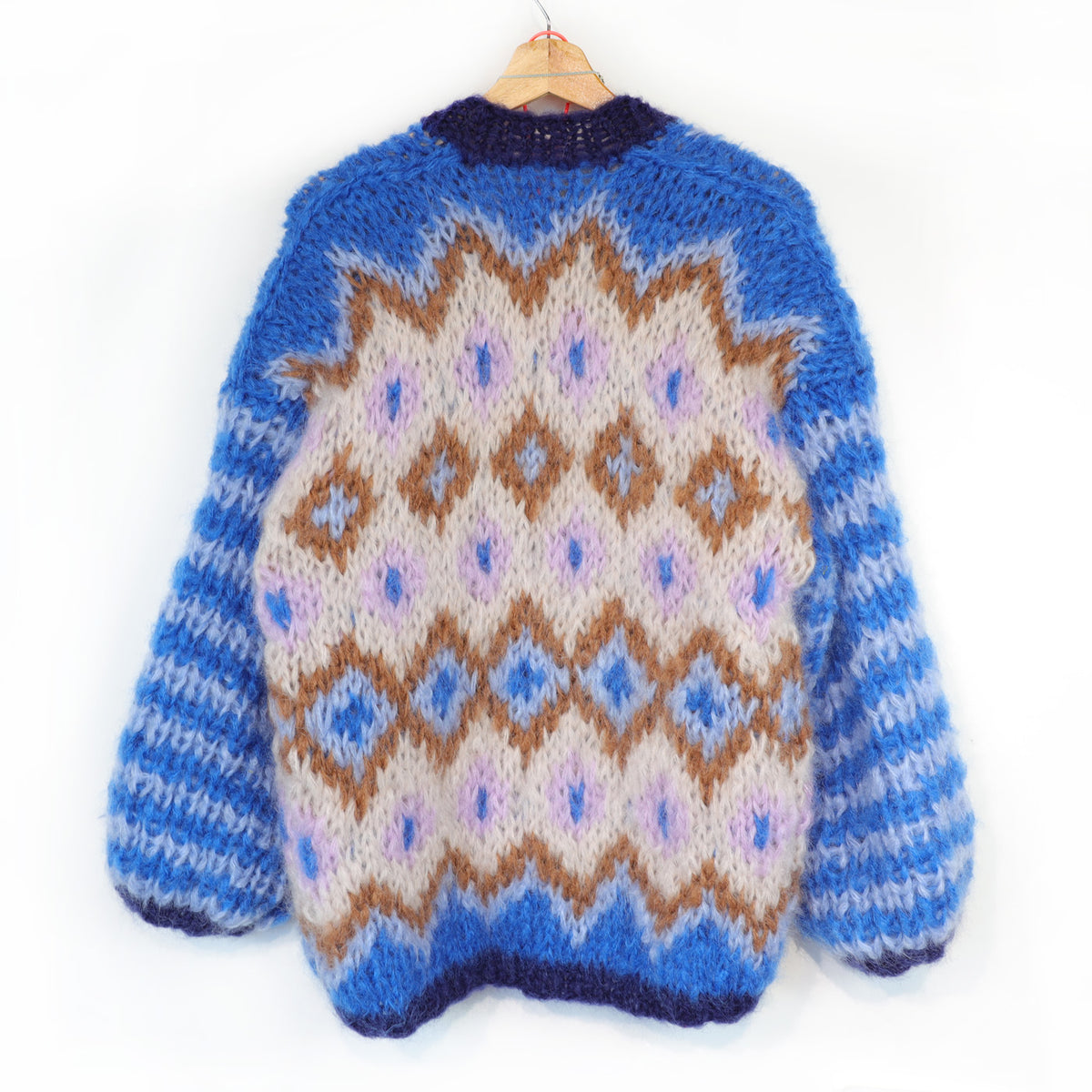 Strikkeoppskrift – Chunky Mohair-jakke Alpine Breeze nr.12 (ENG-DE-NL-ES-FR-IT-DA-SV-NO)