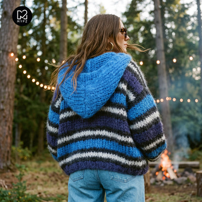 Strikkeoppskrift – MYPZ hettejakke i chunky mohair, bomberjakke og cardigan, blå nr.15 (ENG-DE-NL-ES-FR-IT-DA-SV-NO)